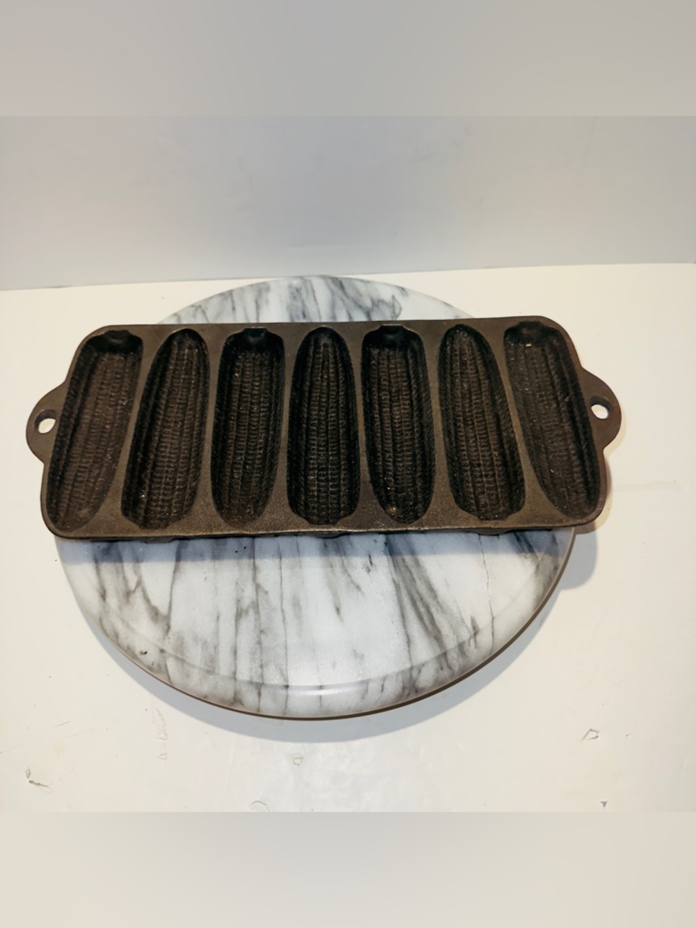 Wagner Ware Sidney-O Junior Krusty Korn Kobs Cast Iron Cornbread Pan Marked “C”